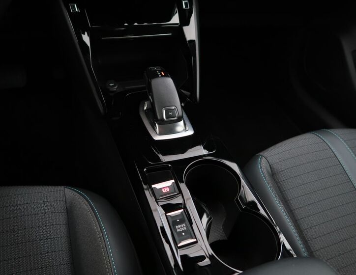 Peugeot 208 16