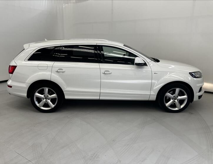 Audi Q7 3