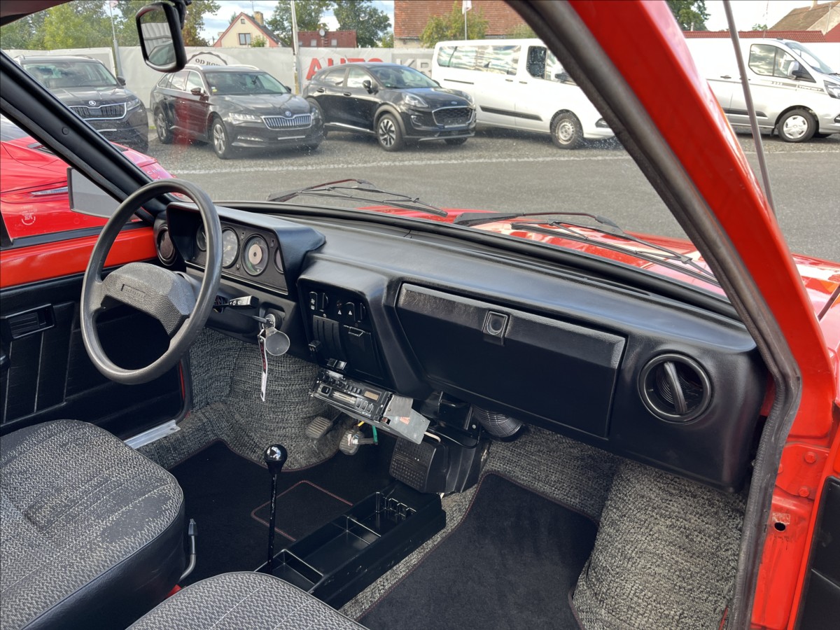Škoda 105