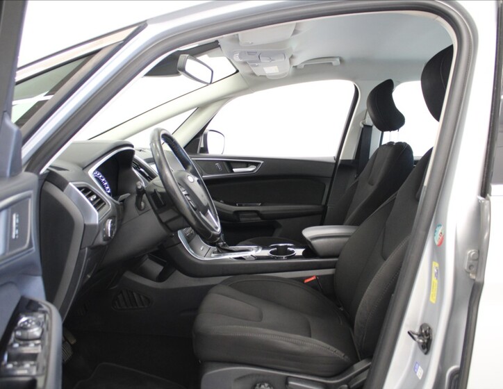 Ford S-MAX 6