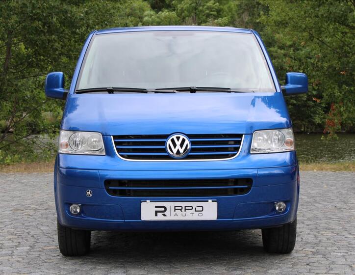 Volkswagen Caravelle 8