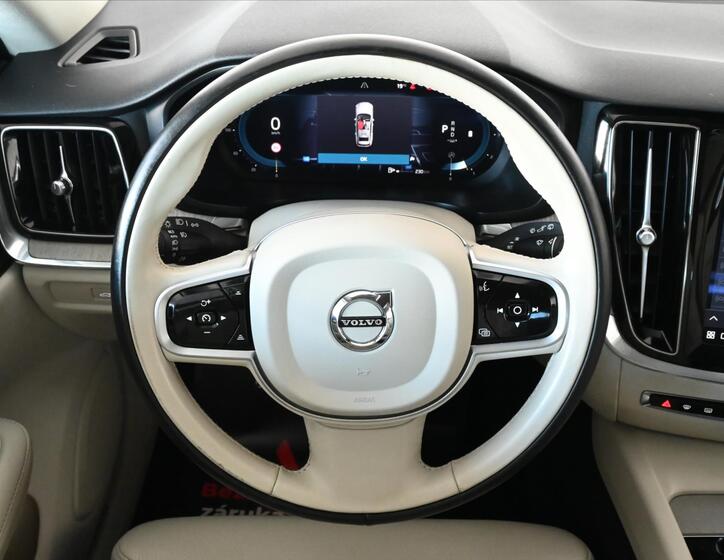 Volvo V60 16