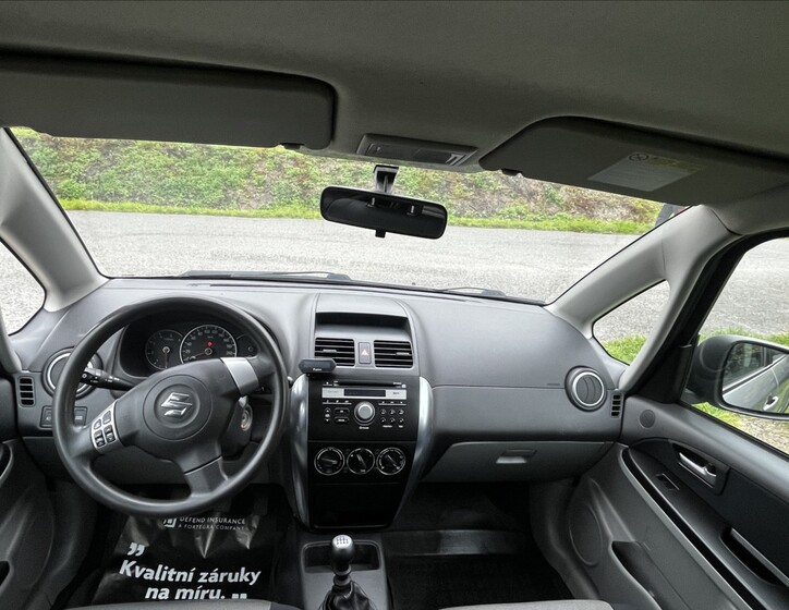Suzuki SX4 6