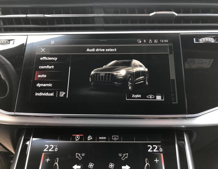 Audi SQ8 28