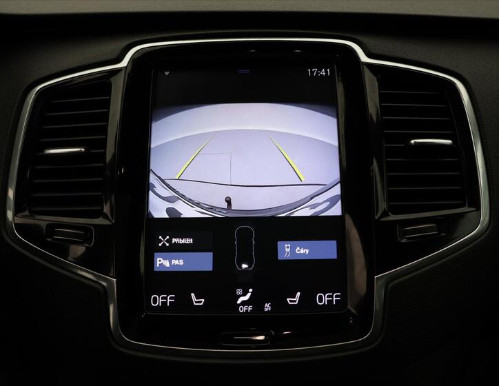 Volvo XC90 32