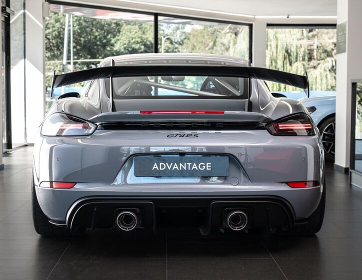 Porsche Cayman 3