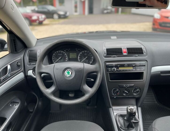 Škoda Octavia 24