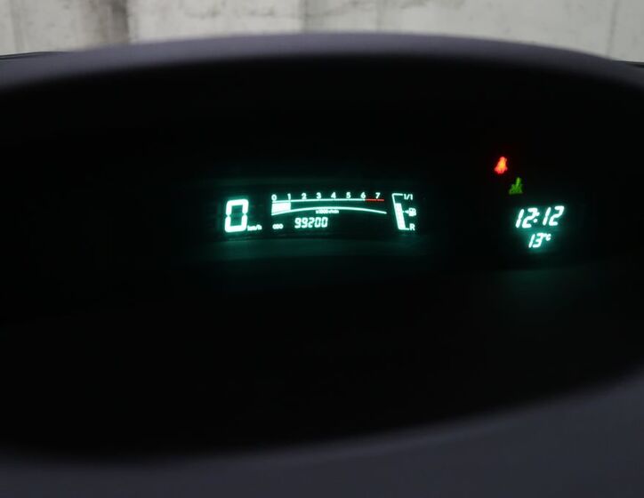 Toyota Yaris 16