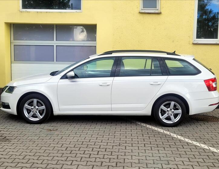 Škoda Octavia 10