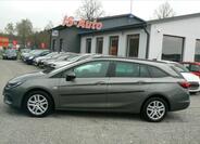 Opel Astra 8