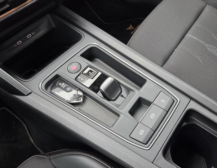Cupra Formentor 12