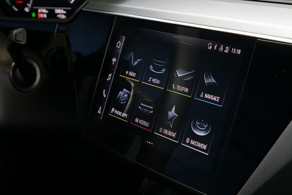 Audi e-tron