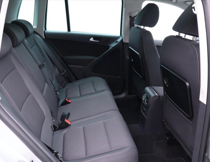 Volkswagen Tiguan 15