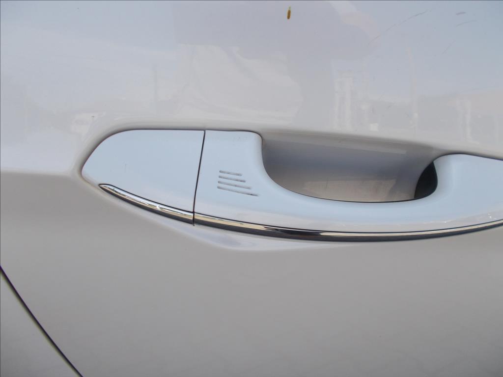 Ford S-MAX 9