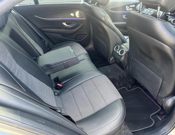 Mercedes-Benz Třídy E 56