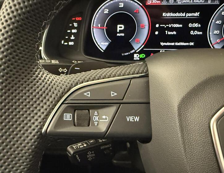 Audi Q8 16