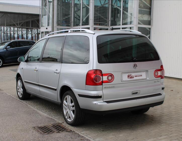 Volkswagen Sharan 4