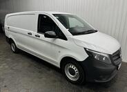 Mercedes-Benz Vito 12