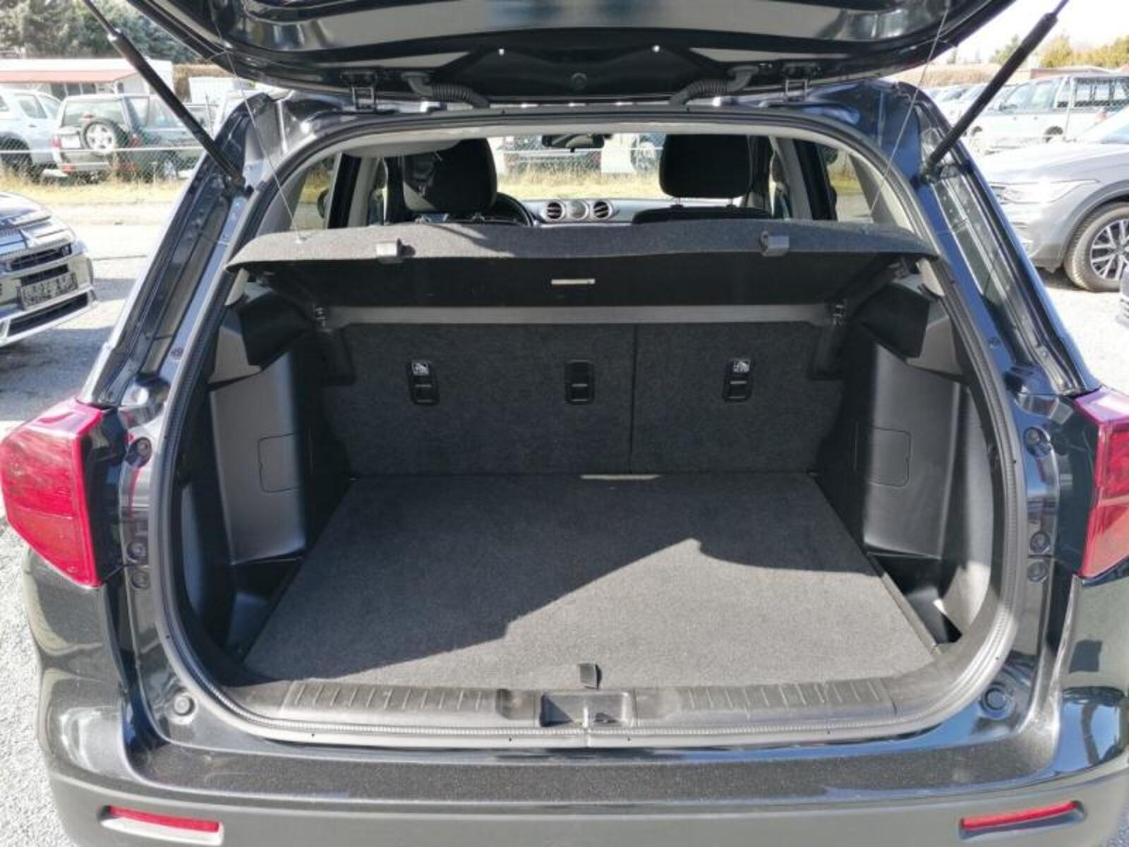 Suzuki Vitara 22