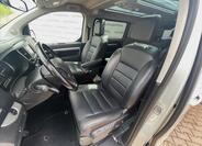 Peugeot Traveller 11