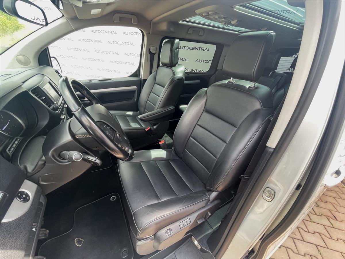 Peugeot Traveller