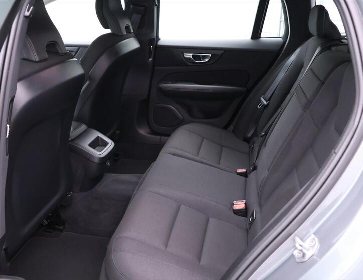 Volvo V60 15