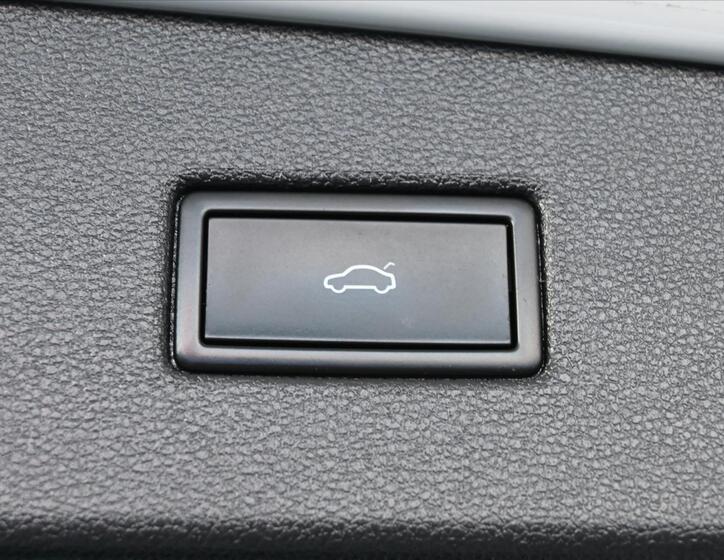 Volkswagen Tiguan 30