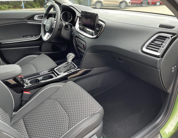 KIA XCeed 27