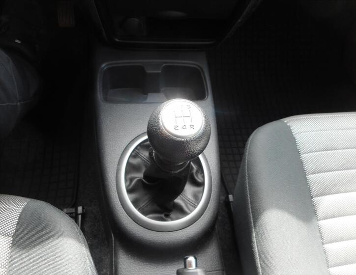 Suzuki SX4 13