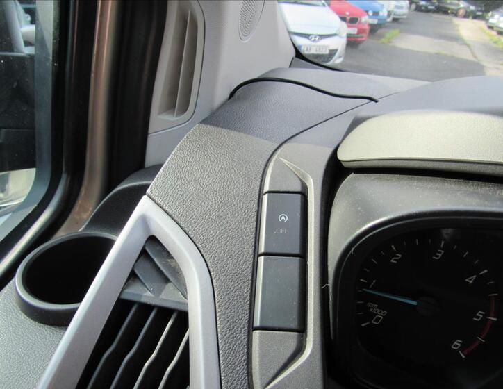 Ford Transit 18
