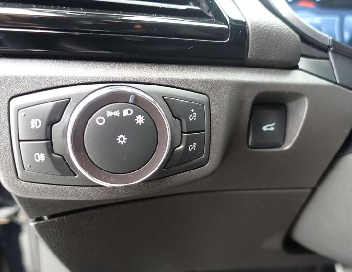 Ford Mondeo 26
