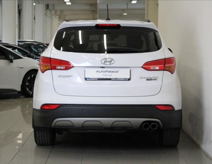 Hyundai Santa Fe 4