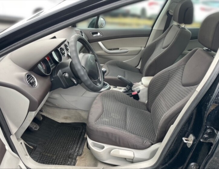 Peugeot 308 7