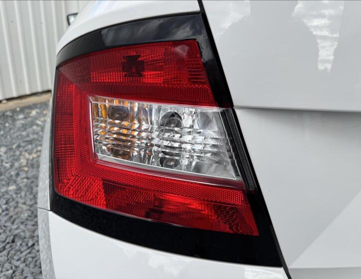 Škoda Fabia 15
