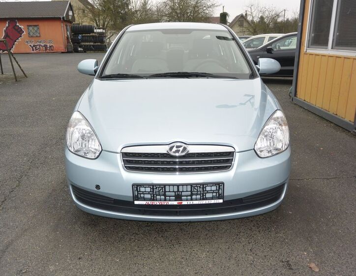 Hyundai Accent 2