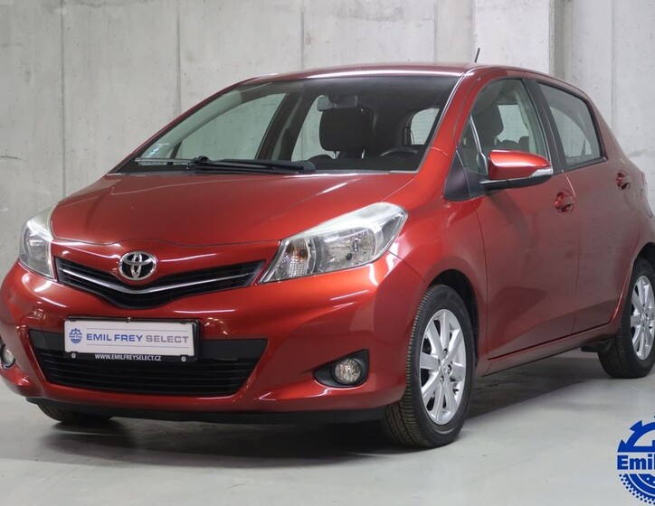 Toyota Yaris 1