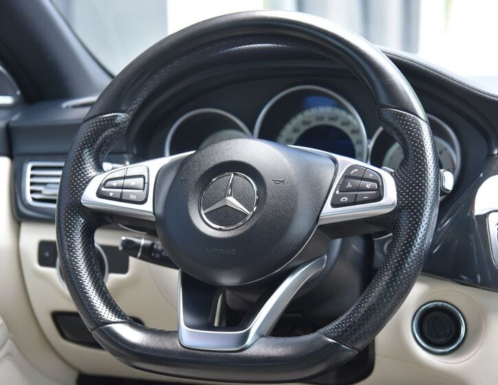 Mercedes-Benz CLS 27
