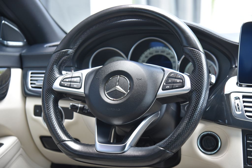 Mercedes-Benz CLS