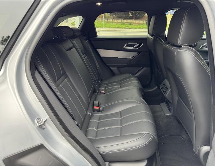 Land Rover Range Rover Velar 13