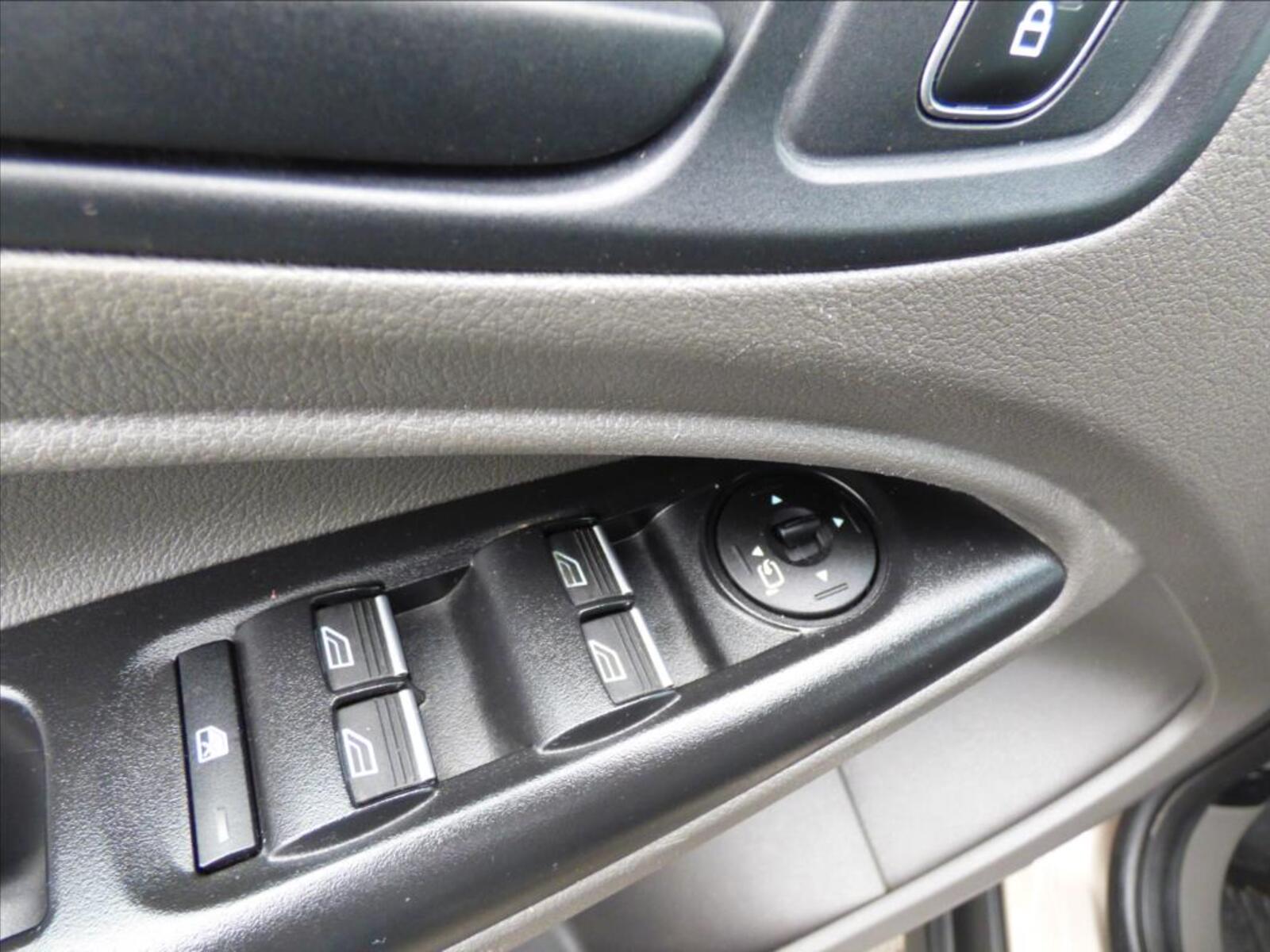 Ford Transit Connect 13