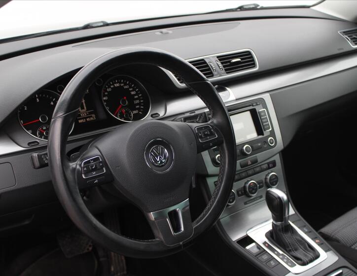 Volkswagen Passat 13