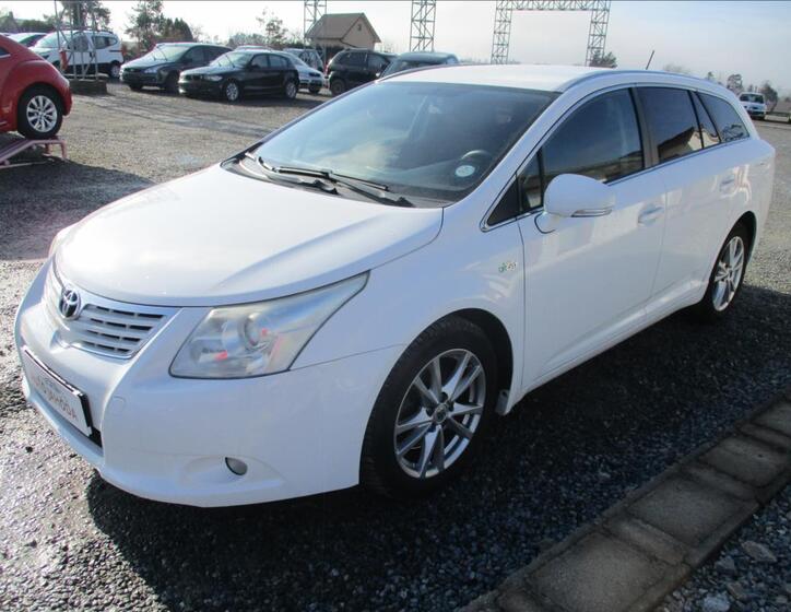 Toyota Avensis 3