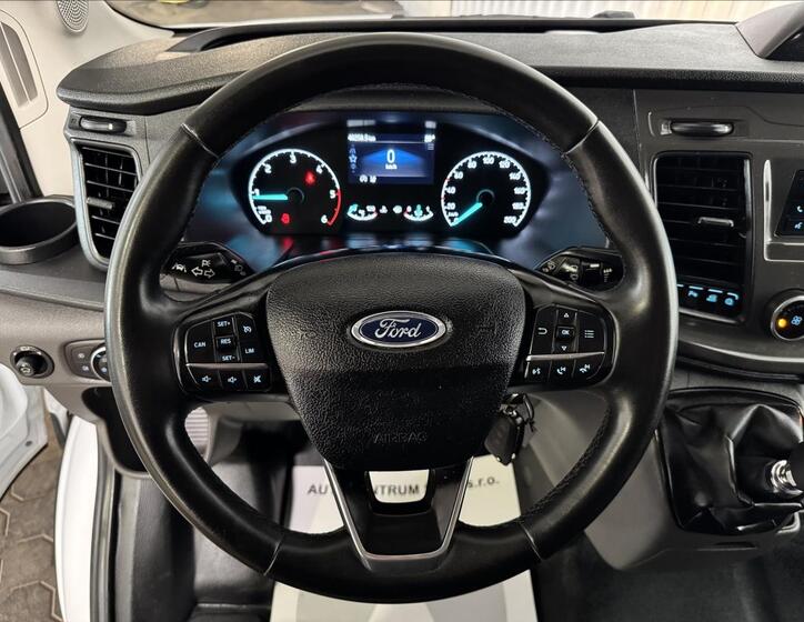 Ford Transit 18