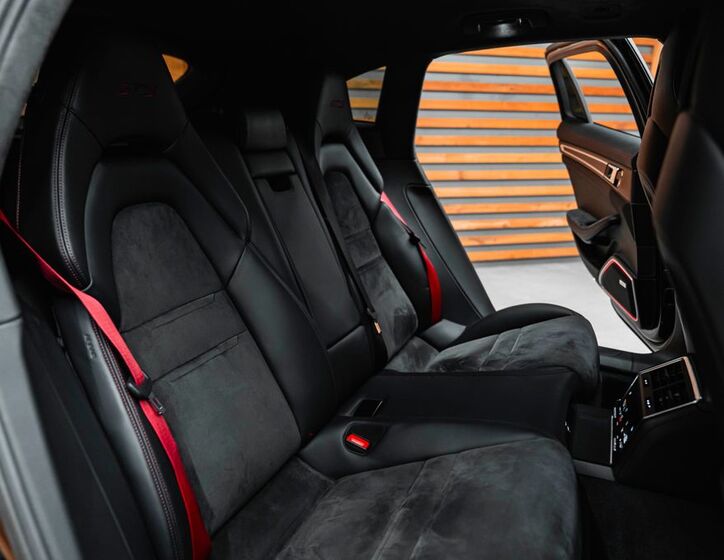 Porsche Panamera 25
