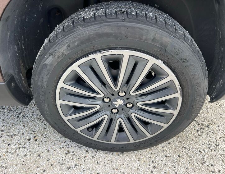 Peugeot 2008 11