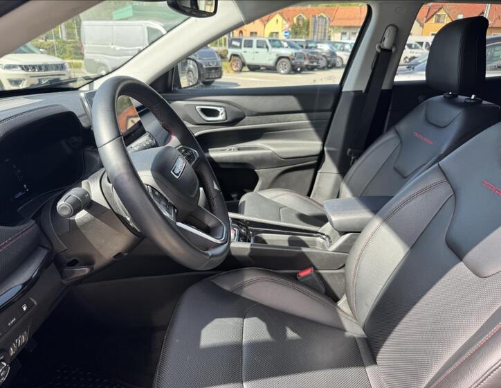 Jeep Compass 8