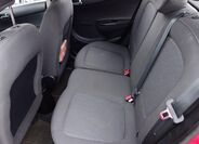 Hyundai i20 16