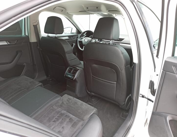 Škoda Superb 15