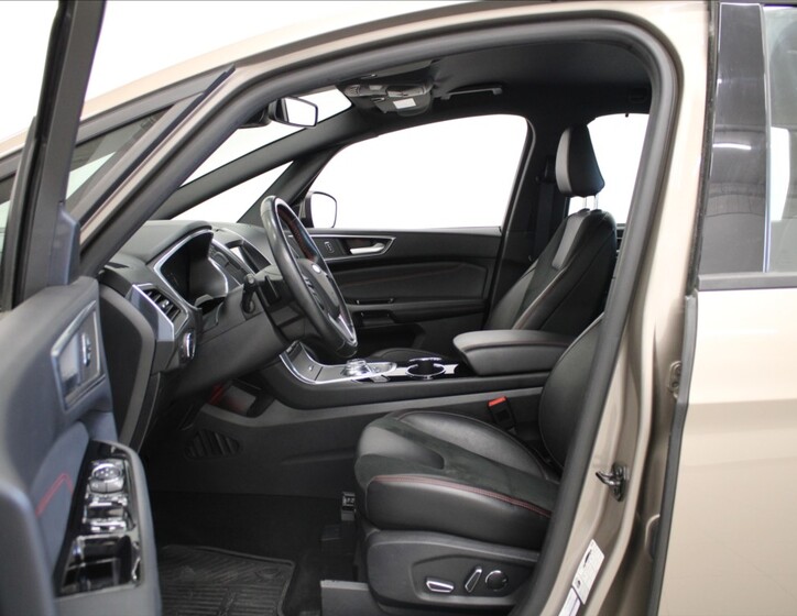 Ford S-MAX 6