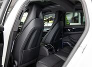 Porsche Panamera 10